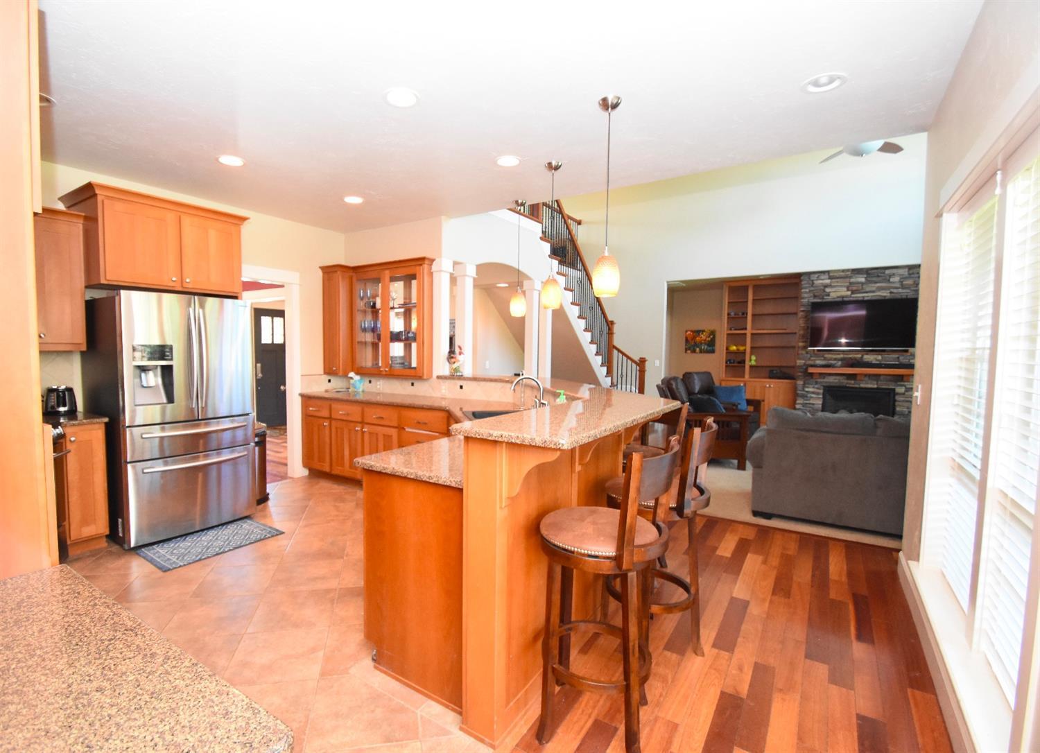 567 Grey Hawk Way Central Point, OR 97502 - Photo 4 of 23 Additional Photo