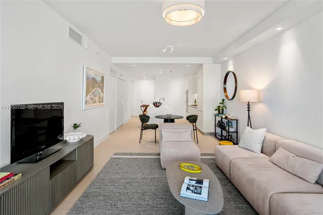 $10,000 | 700 Northeast 24th Street, Unit 2602, Miami, FL 33137