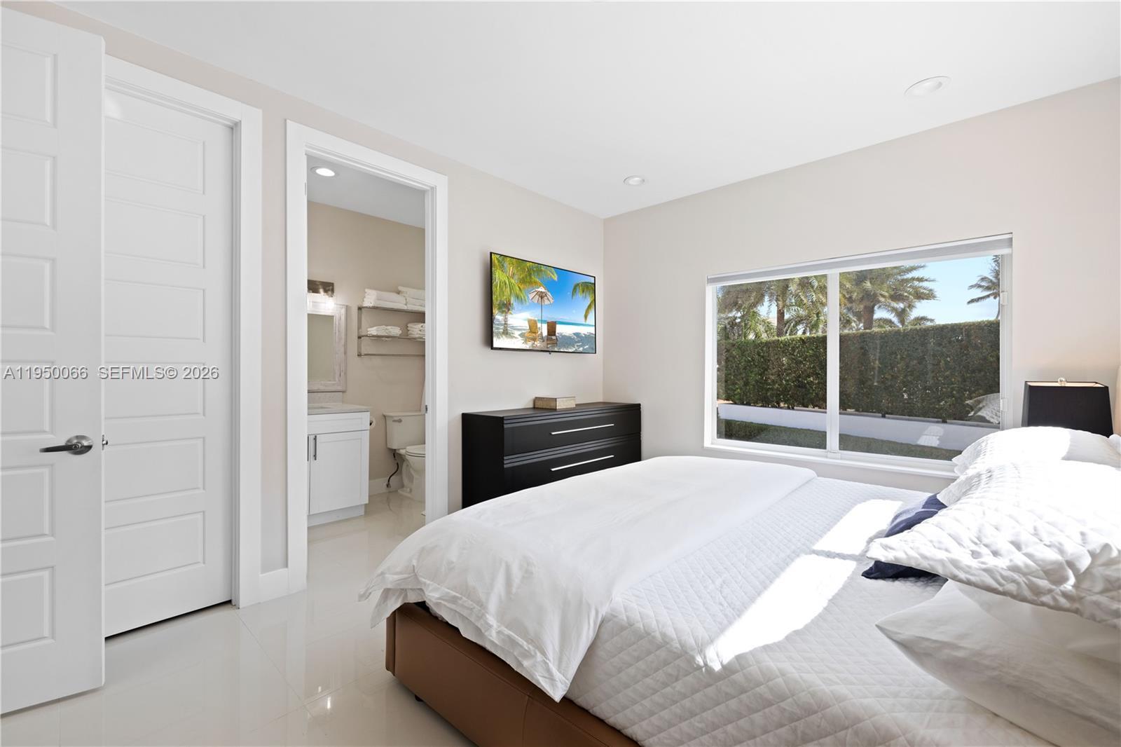 12 Adams Road Ocean Ridge, FL 33435 - Photo 8 of 24 12 Adams bedroom 1