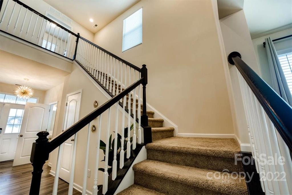 14015 Ridgewater Way Charlotte, NC 28278 - Photo 19 of 48 a view of entryway