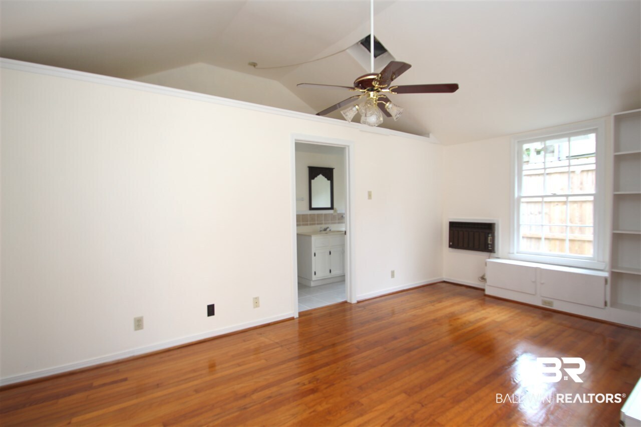 128 South Street Mobile, AL 36606 - Photo 36 of 38
