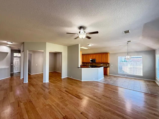 $339,900 | 7411 Maple Run Drive, Sugar Land, TX 77479