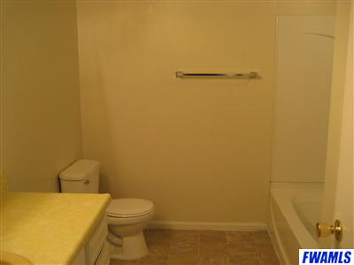 3330 East Tillman Road Fort Wayne, IN 46816 - Photo 8 of 17 Gallery Image 8