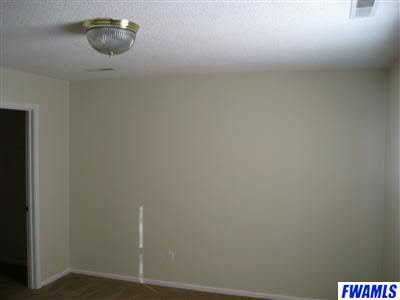 3330 East Tillman Road Fort Wayne, IN 46816 - Photo 10 of 17 Gallery Image 10
