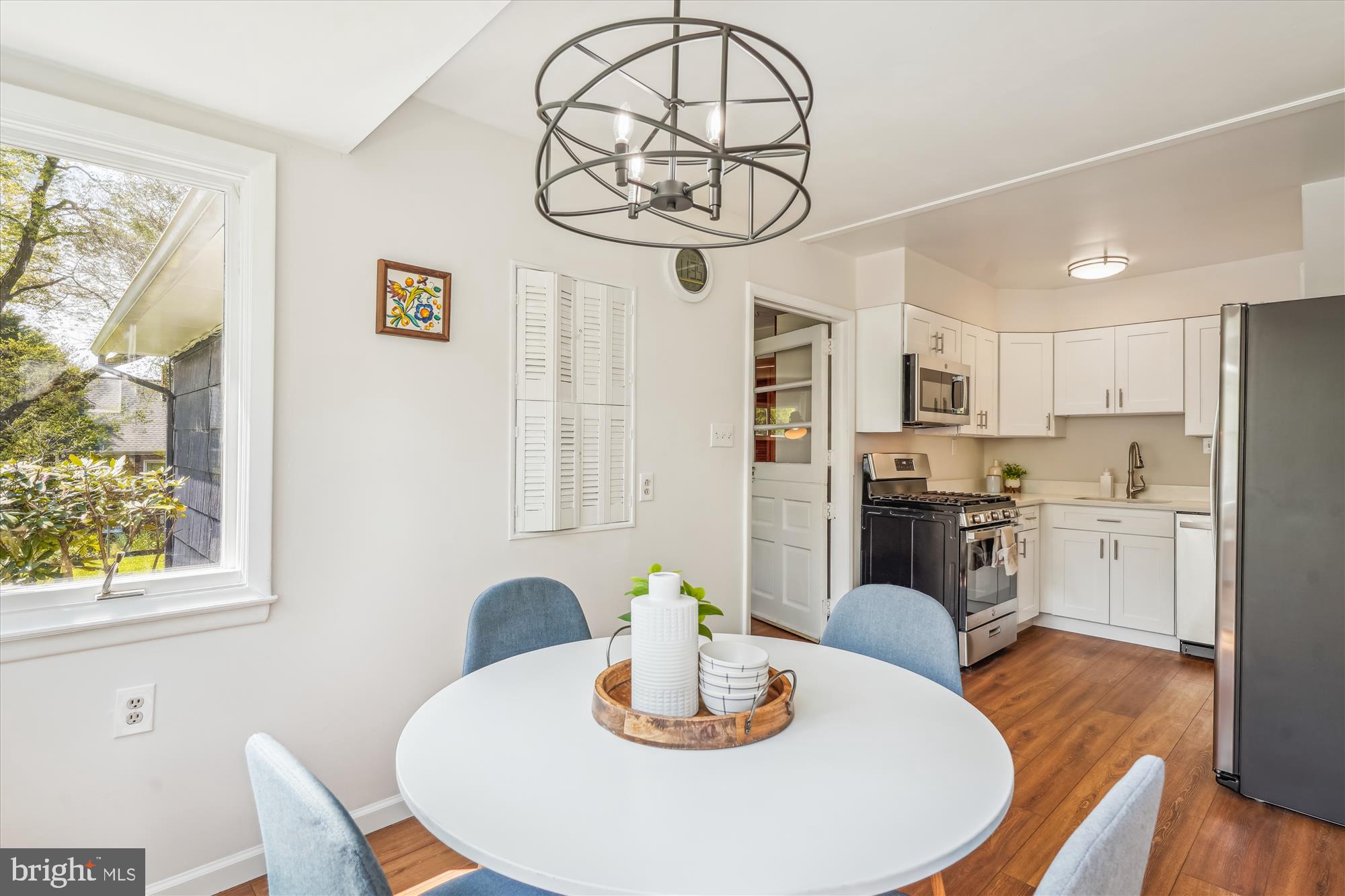 9805 Dilston Road Silver Spring, MD 20903 - Photo 10 of 45 Gallery Image 10