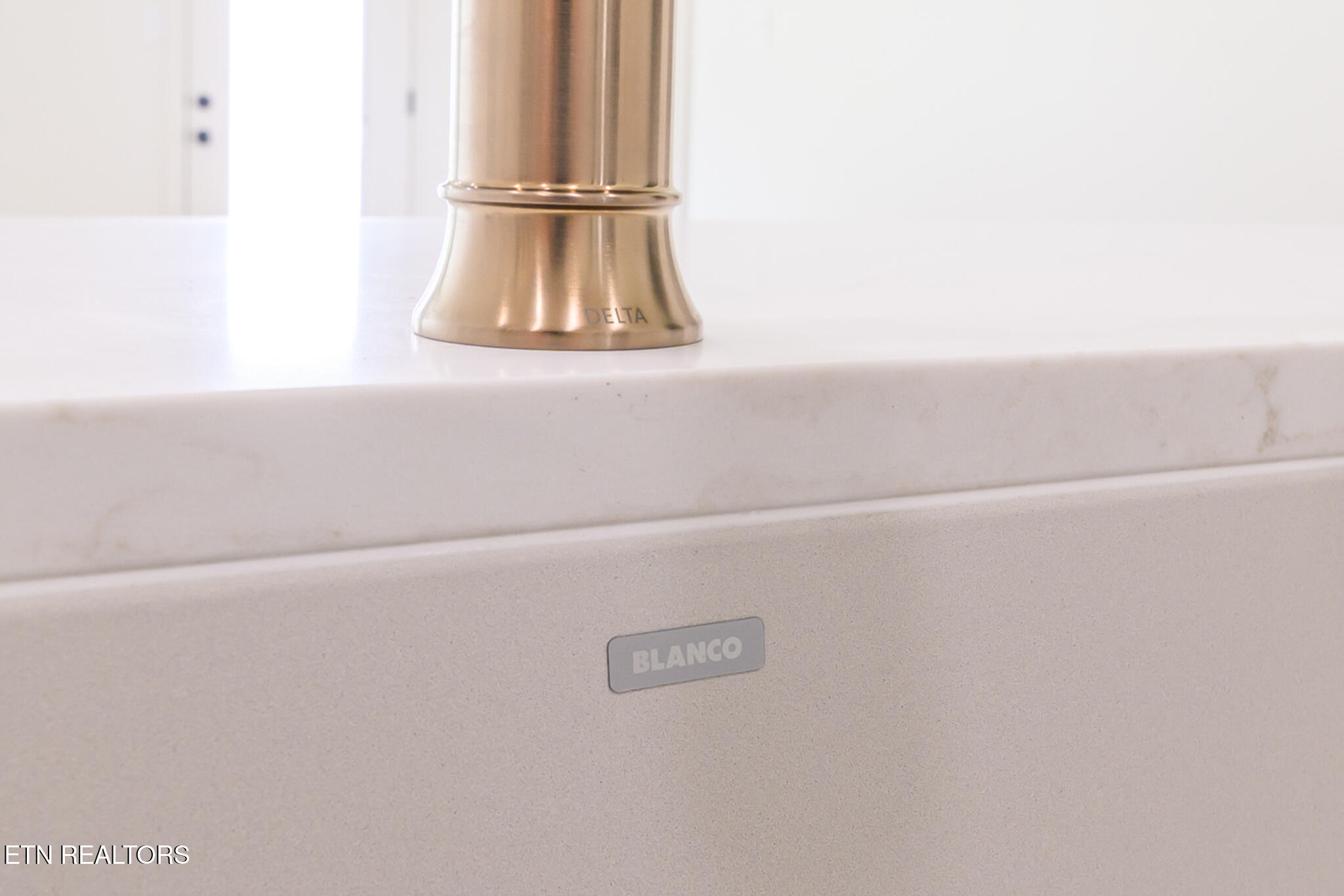 111 Alpine Drive Clinton, TN 37716 - Photo 13 of 41 Blanco kitchen sink