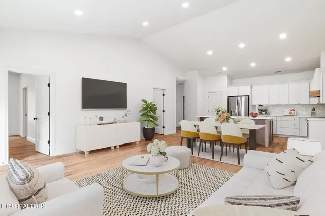 $532,800 | 111 Alpine Drive, Clinton, TN 37716