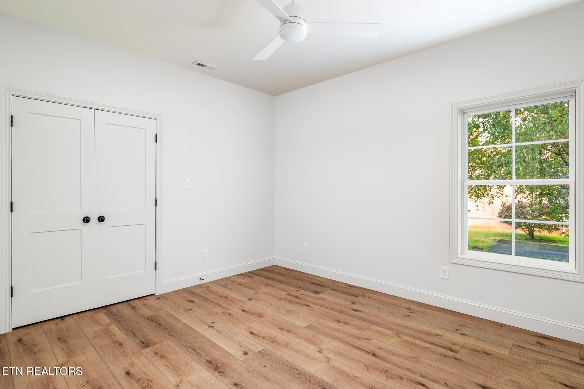 111 Alpine Drive Clinton, TN 37716 - Photo 26 of 41 Bedroom 2