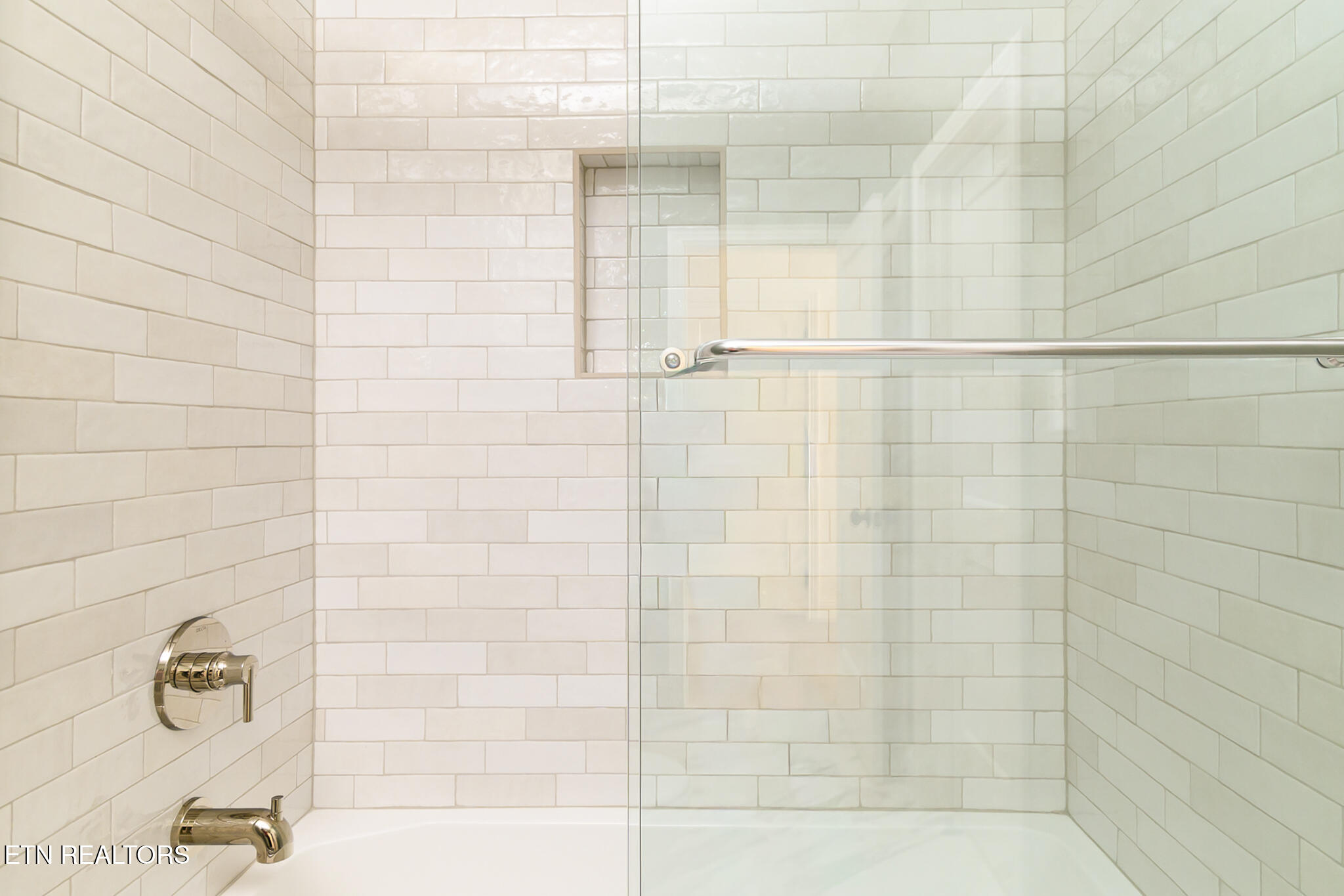 111 Alpine Drive Clinton, TN 37716 - Photo 31 of 41 Bathroom 2 shower