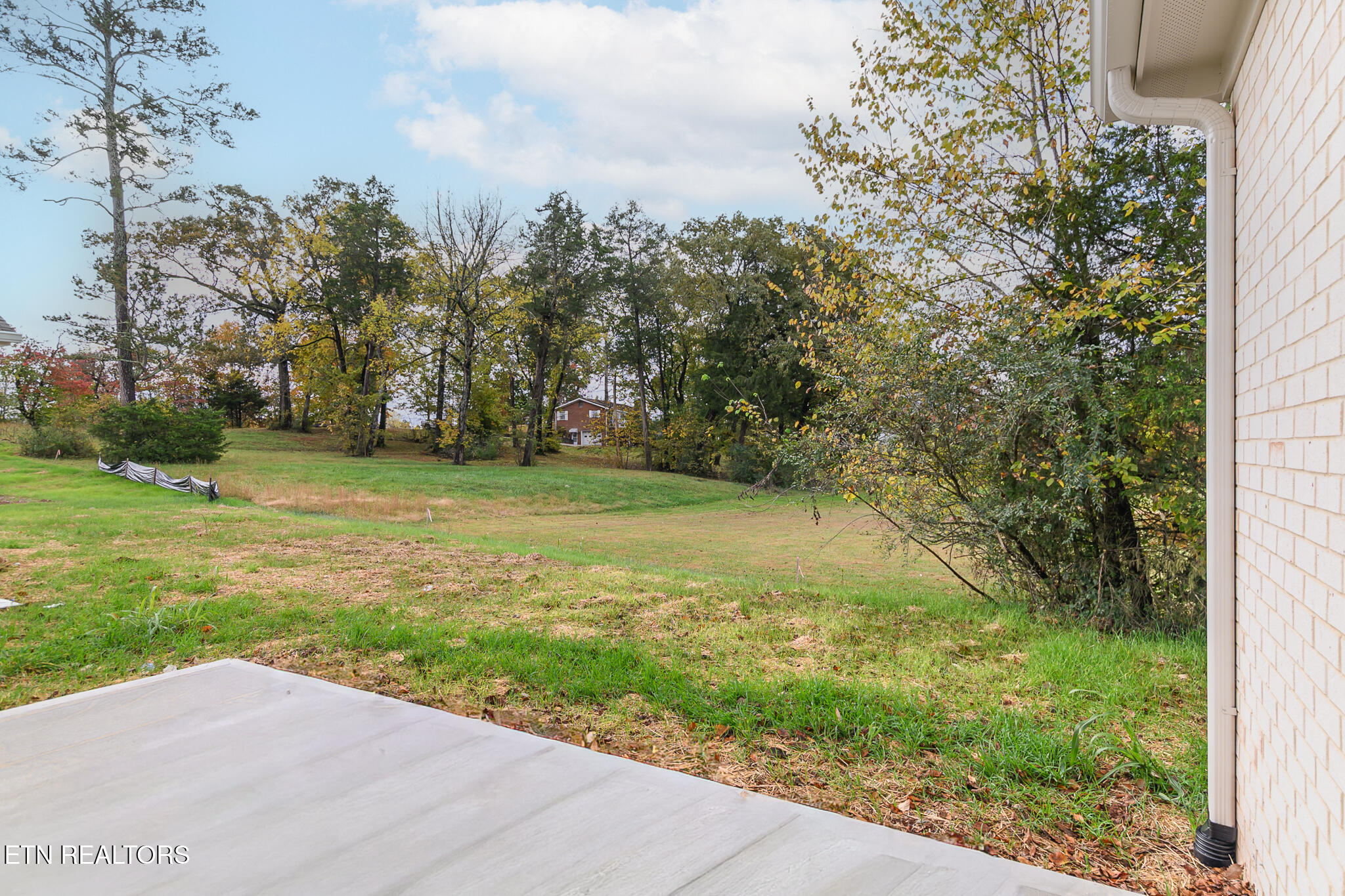 111 Alpine Drive Clinton, TN 37716 - Photo 35 of 41 Back porch patio