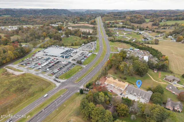 $532,800 | 111 Alpine Drive, Clinton, TN 37716