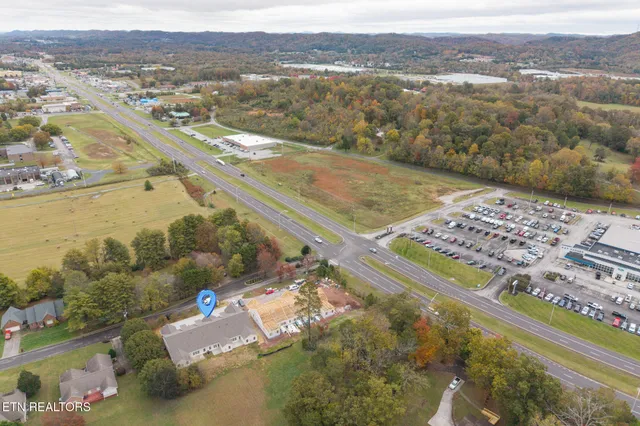 $532,800 | 111 Alpine Drive, Clinton, TN 37716