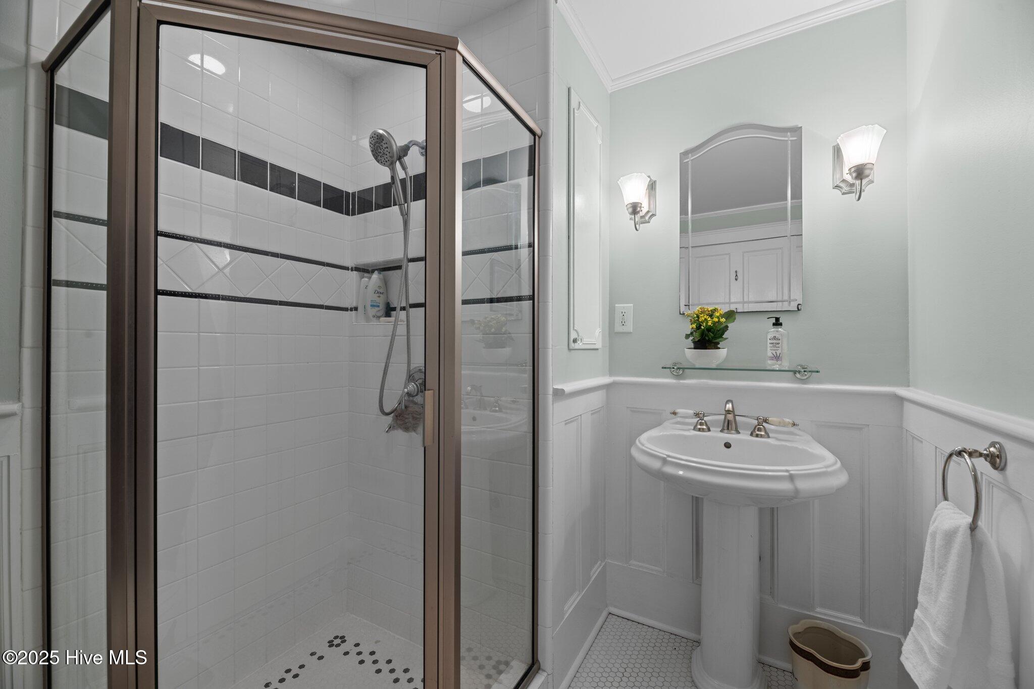 210 New Street New Bern, NC 28560 - Photo 14 of 52 first floor full bath