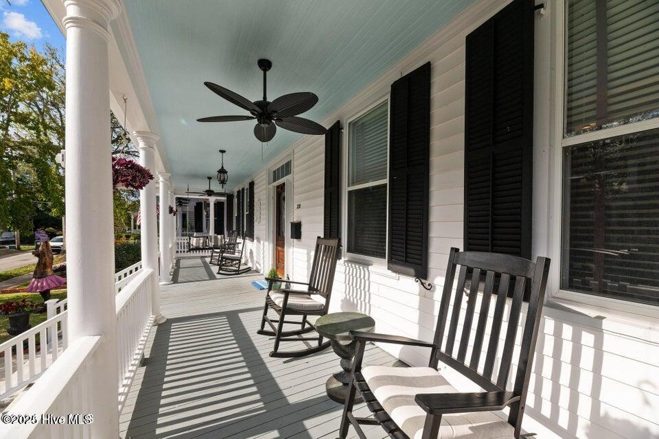 210 New Street New Bern, NC 28560 - Photo 5 of 52 20241120025542972333000000-o