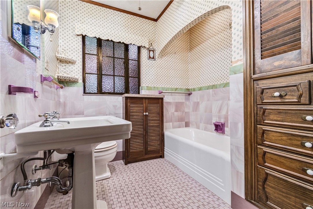 3791 Wadsworth Road Norton, OH 44203 - Photo 21 of 34 Gallery Image 21