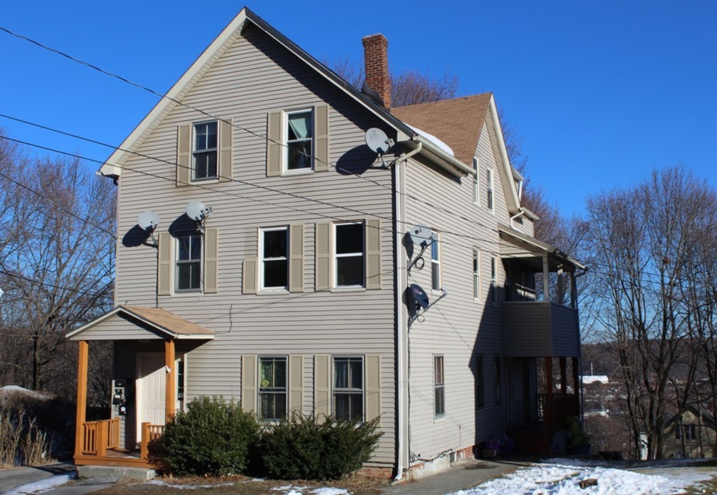 7 Stockholm Street Worcester, MA 01607 - Photo 3 of 19 Gallery Image 3