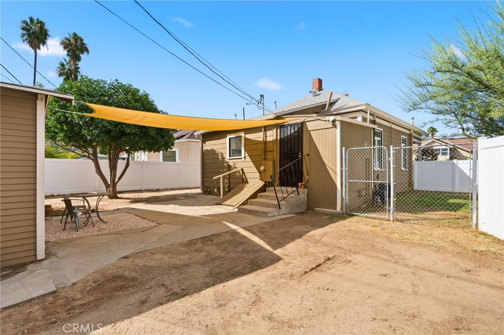 3756 Locust Street Riverside, CA 92501 - Photo 22 of 23