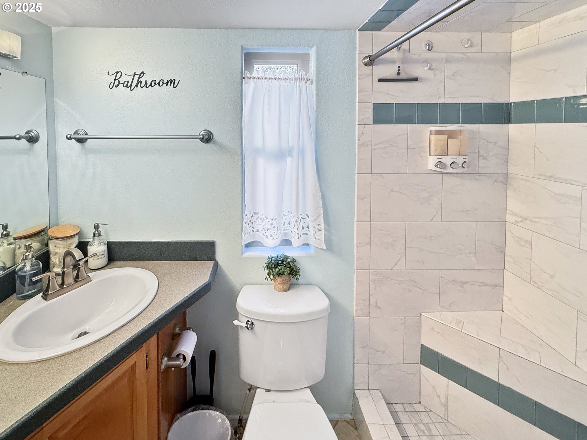 97748 North Bank Chetco River Road, Unit 26 Brookings, OR 97415 - Photo 13 of 18 Bathroom