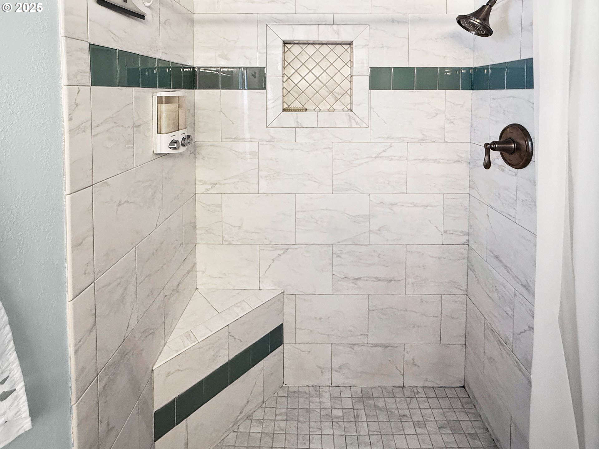 97748 North Bank Chetco River Road, Unit 26 Brookings, OR 97415 - Photo 14 of 18 Bathroom