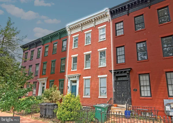$1,350,000 | 220 3rd Street Southeast, Washington, DC 20003