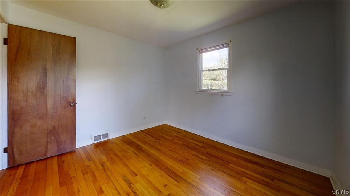 134 Oxford Road New Hartford, NY 13413 - Photo 12 of 18