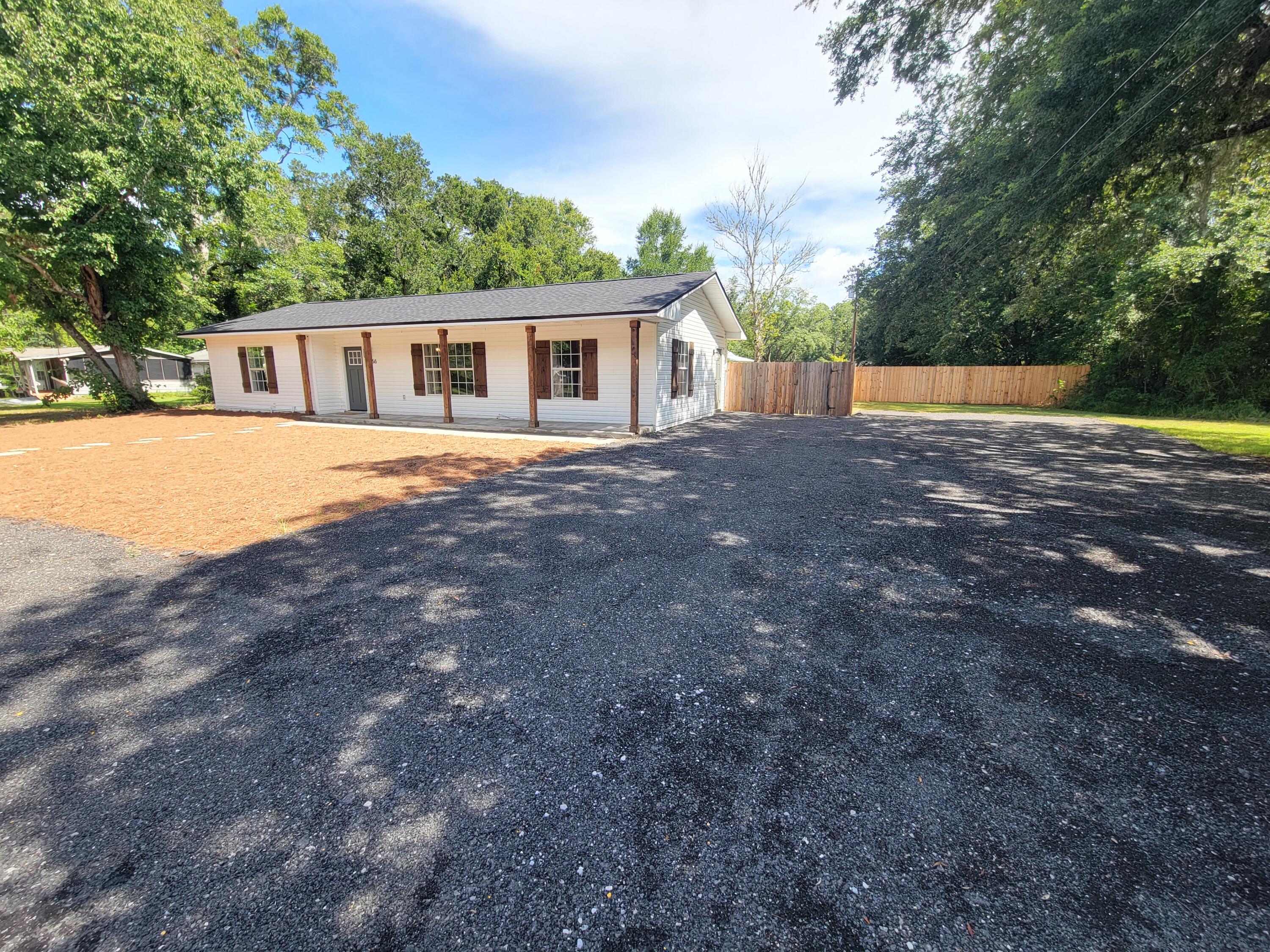 7066 Nelson Street Navarre, FL 32566 - Photo 5 of 24