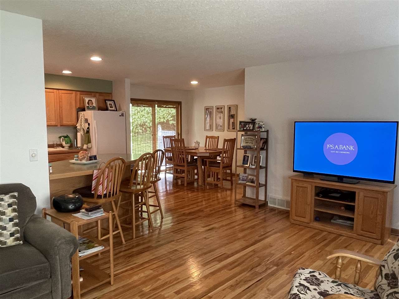 5023 Robindale Way Gladwin, MI 48624 - Photo 8 of 27