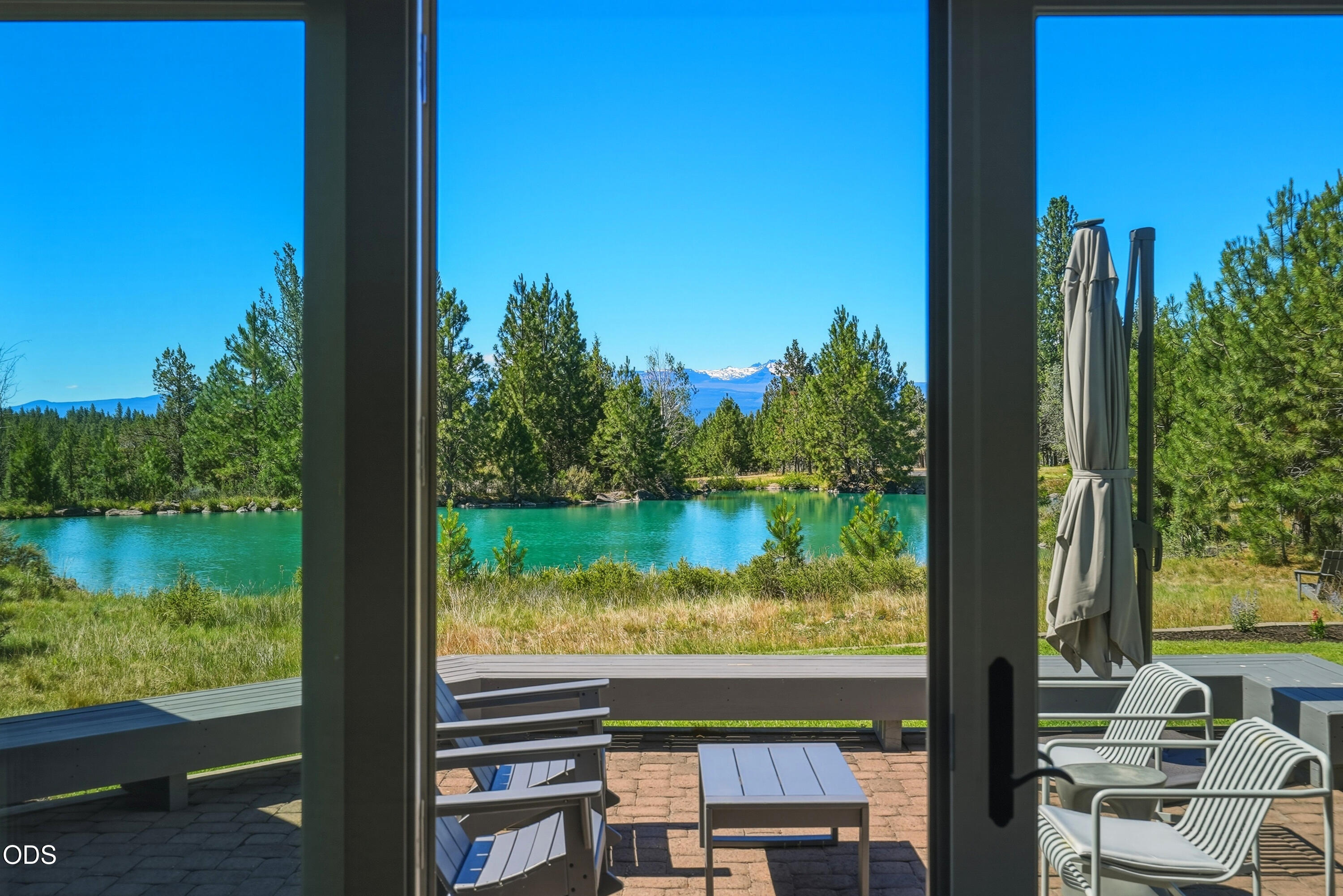 16150 Fox Ridge Circle Sisters, OR 97759 - Photo 8 of 51