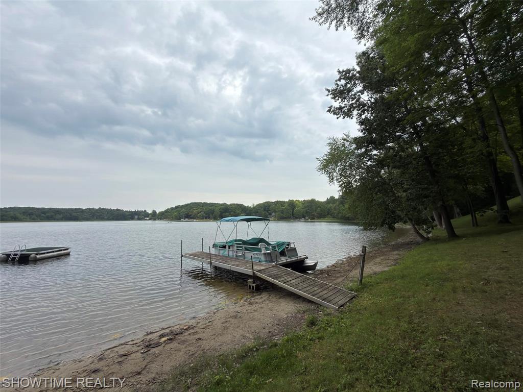 4200 Pierce Road Lapeer, MI 48446 - Photo 7 of 74 Gallery Image 7