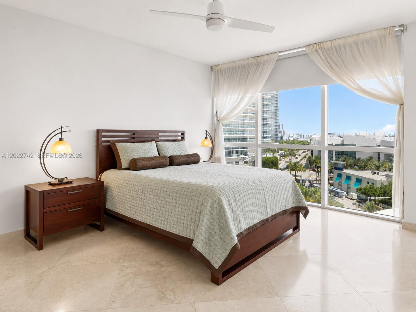 400 Alton Road, Unit 907 Miami Beach, FL 33139 - Photo 11 of 36
