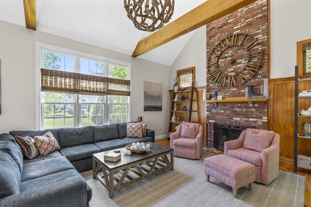160 Quail Run Marshfield, MA 02050 - Photo 13 of 42