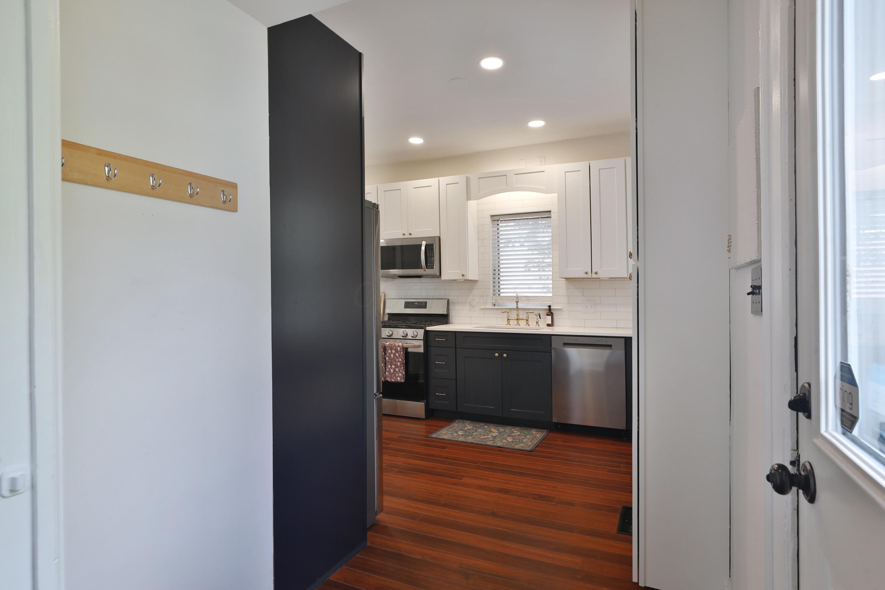 180 Tibet Road Columbus, OH 43202 - Photo 17 of 52 180-Tibet-16