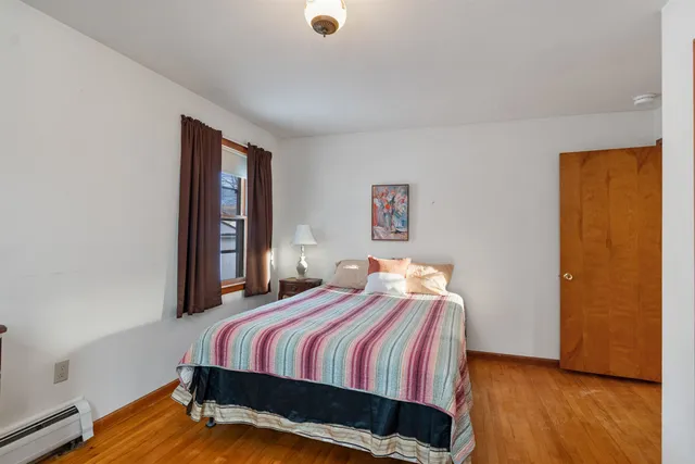 $375,000 | 44 Edgemoor Drive, Burlington, VT 05408