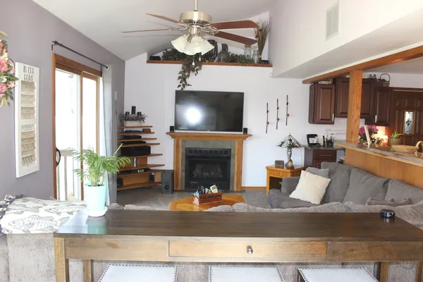 $449,900 | 13528 Lavergne Avenue, Crestwood, IL 60418