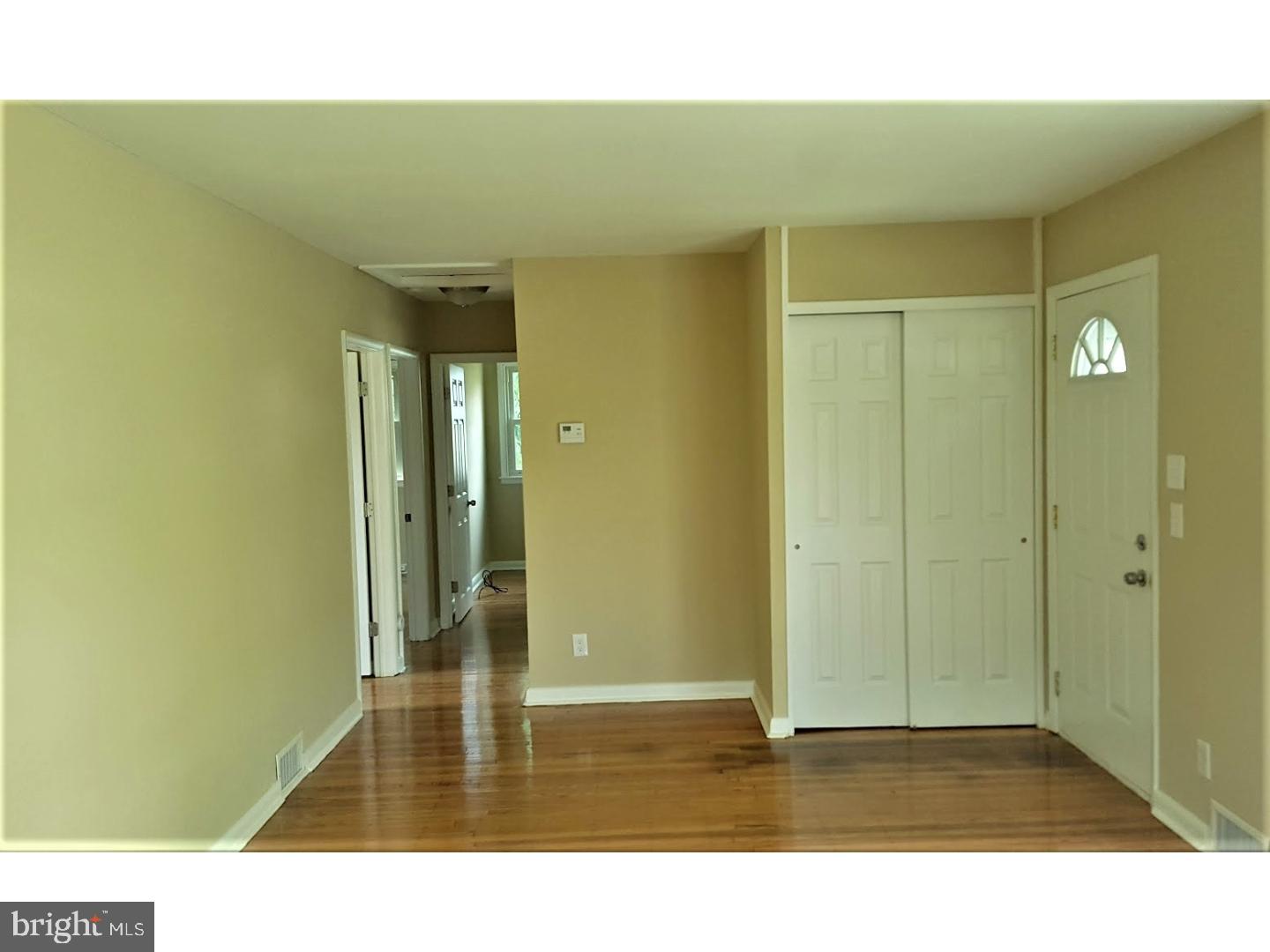 508 Johnson Place Magnolia, NJ 08049 - Photo 3 of 16 Gallery Image 3