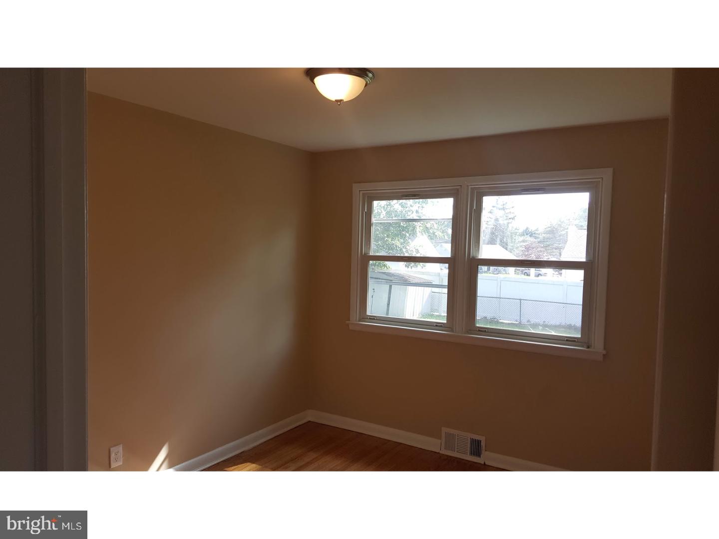 508 Johnson Place Magnolia, NJ 08049 - Photo 9 of 16 Gallery Image 9