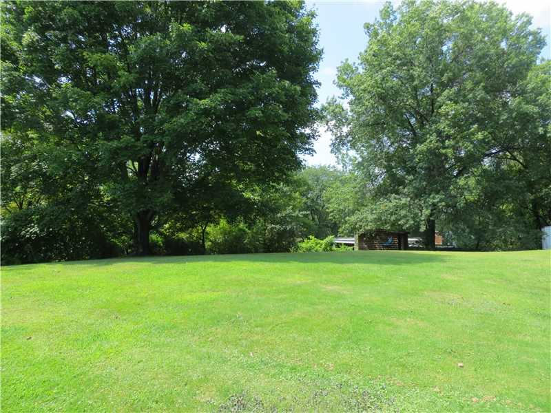 354 Moon Clinton Road Coraopolis, PA 15108 - Photo 12 of 12 Yard/Garden. Great Back Yard!
