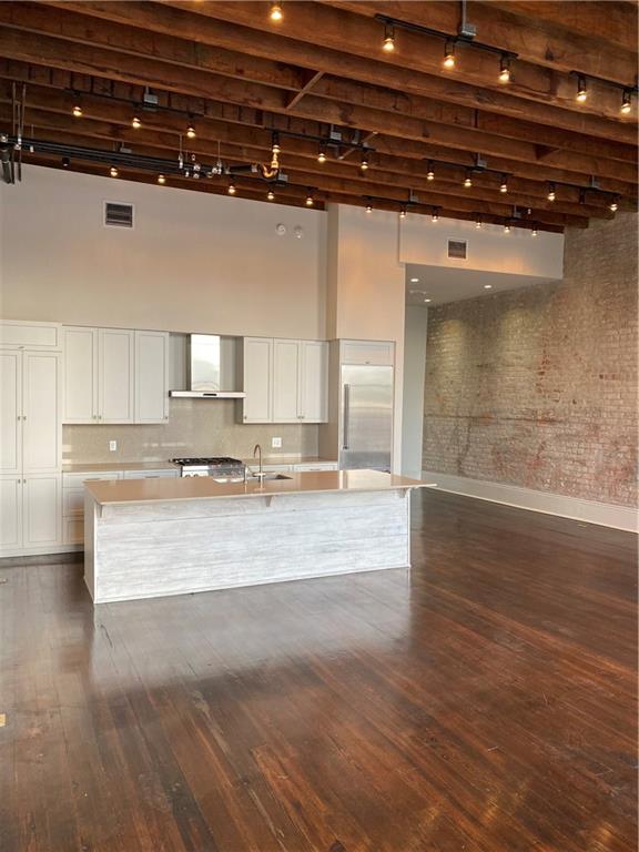 308 Decatur Street, Unit 202 New Orleans, LA 70130 - Photo 10 of 33