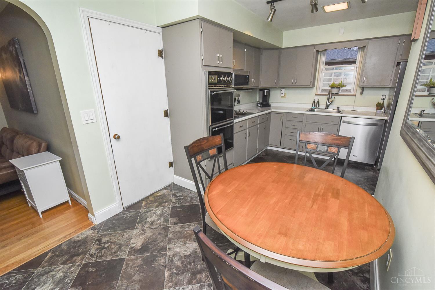 3839 Hopper Hill Road Cincinnati, OH 45255 - Photo 10 of 25 Gallery Image 10