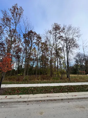 $280,000 | 1025 Park Way, Unit LT5, Delafield, WI 53018