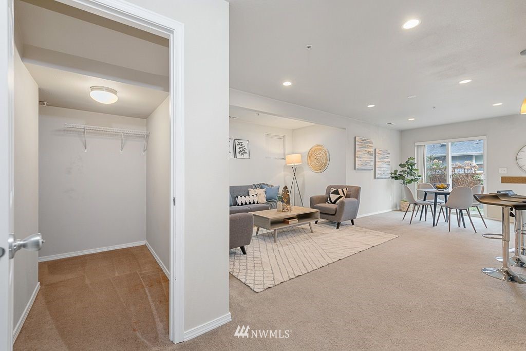 17127 114th Avenue Southeast Renton, WA 98055 - Photo 12 of 40 Gallery Image 12