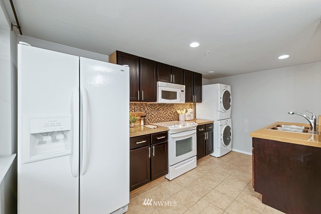 17127 114th Avenue Southeast Renton, WA 98055 - Photo 17 of 40 Gallery Image 17