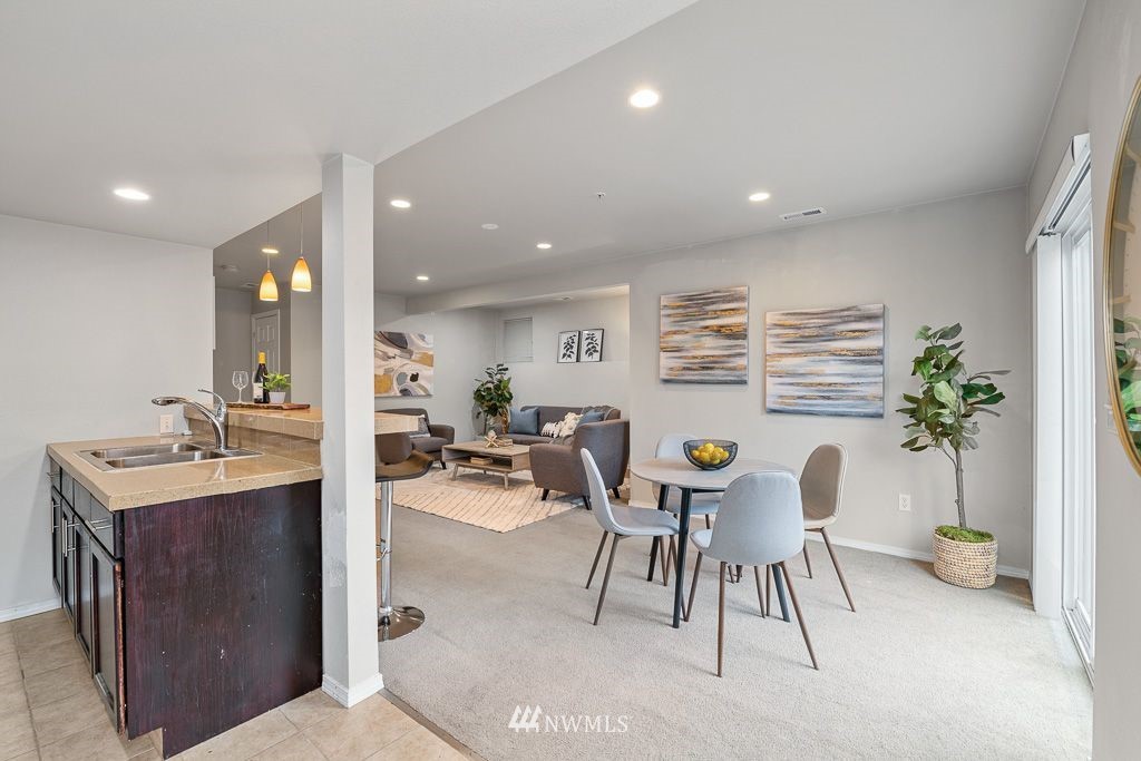 17127 114th Avenue Southeast Renton, WA 98055 - Photo 18 of 40 Gallery Image 18