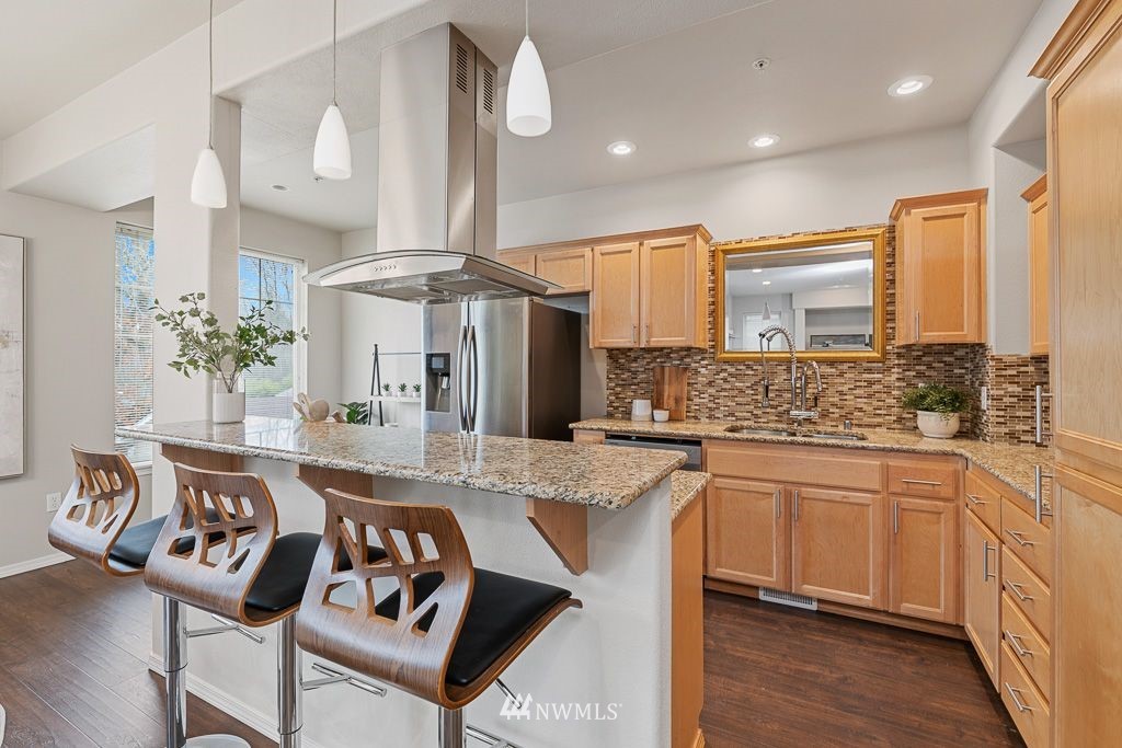 17127 114th Avenue Southeast Renton, WA 98055 - Photo 6 of 40 Gallery Image 6