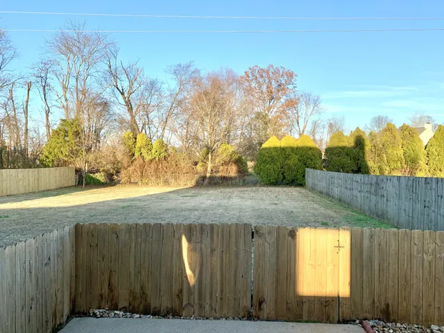 $1,750 | 1233 Cobblestone Lane, Clarksville, TN 37042