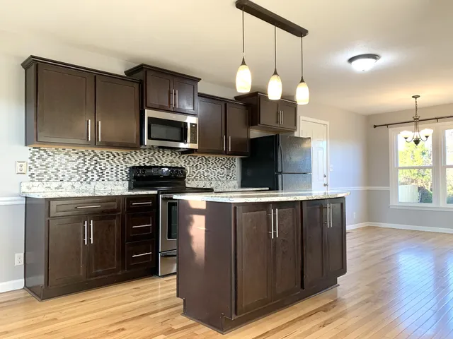 $1,750 | 1233 Cobblestone Lane, Clarksville, TN 37042