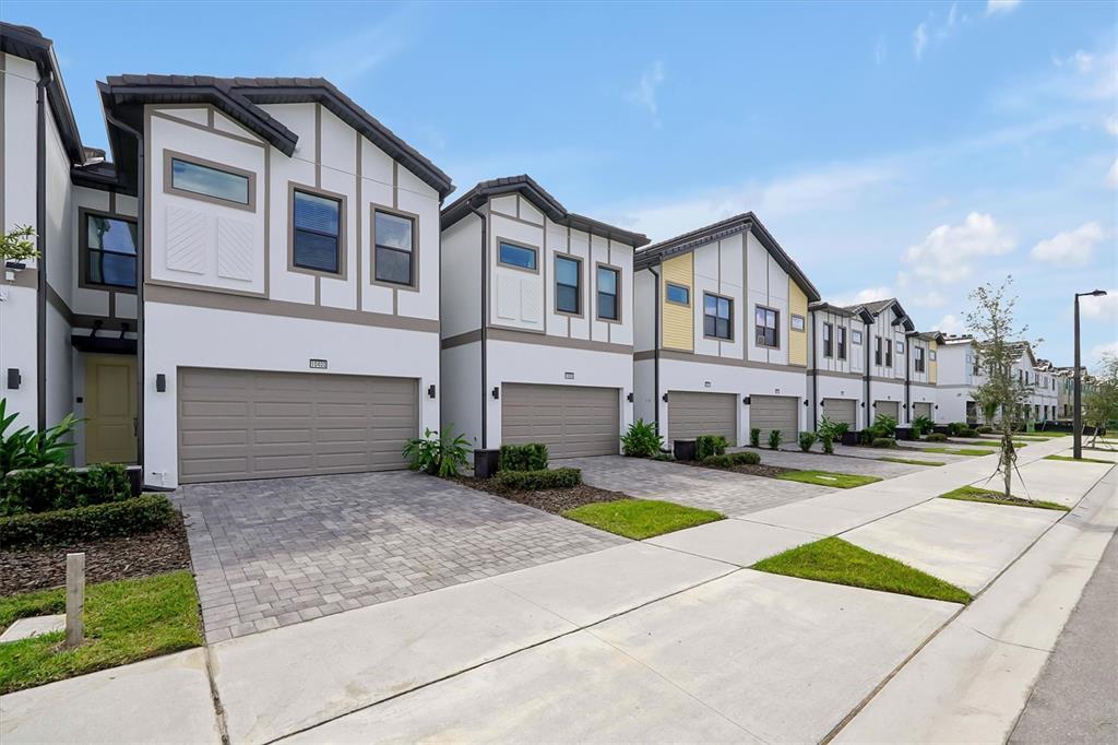 10400 Ebb Tide Lane Orlando, FL 32821 - Photo 2 of 64