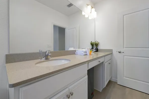 $898,000 | 10400 Ebb Tide Lane, Orlando, FL 32821