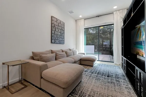 $898,000 | 10400 Ebb Tide Lane, Orlando, FL 32821