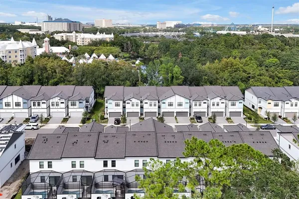 $898,000 | 10400 Ebb Tide Lane, Orlando, FL 32821